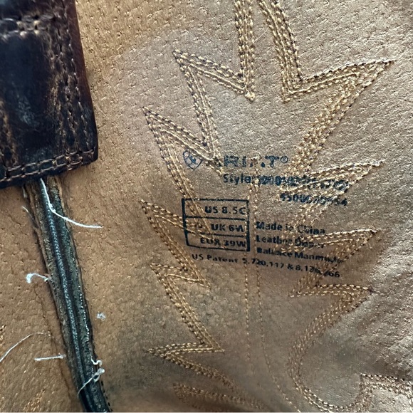 Ariat women’s heritage western boots distressed look R toe size 8 1/2 - Picture 13 of 16